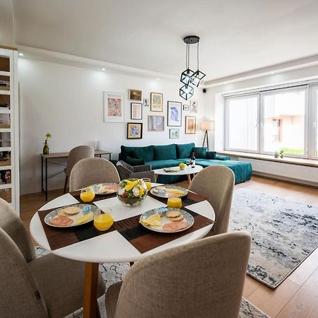 Spacious And Bright 2Bdr Apartment In The Old Town SJJ Exterior foto