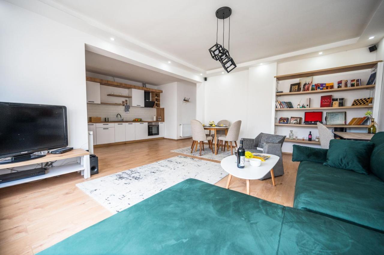Spacious And Bright 2Bdr Apartment In The Old Town SJJ Exterior foto