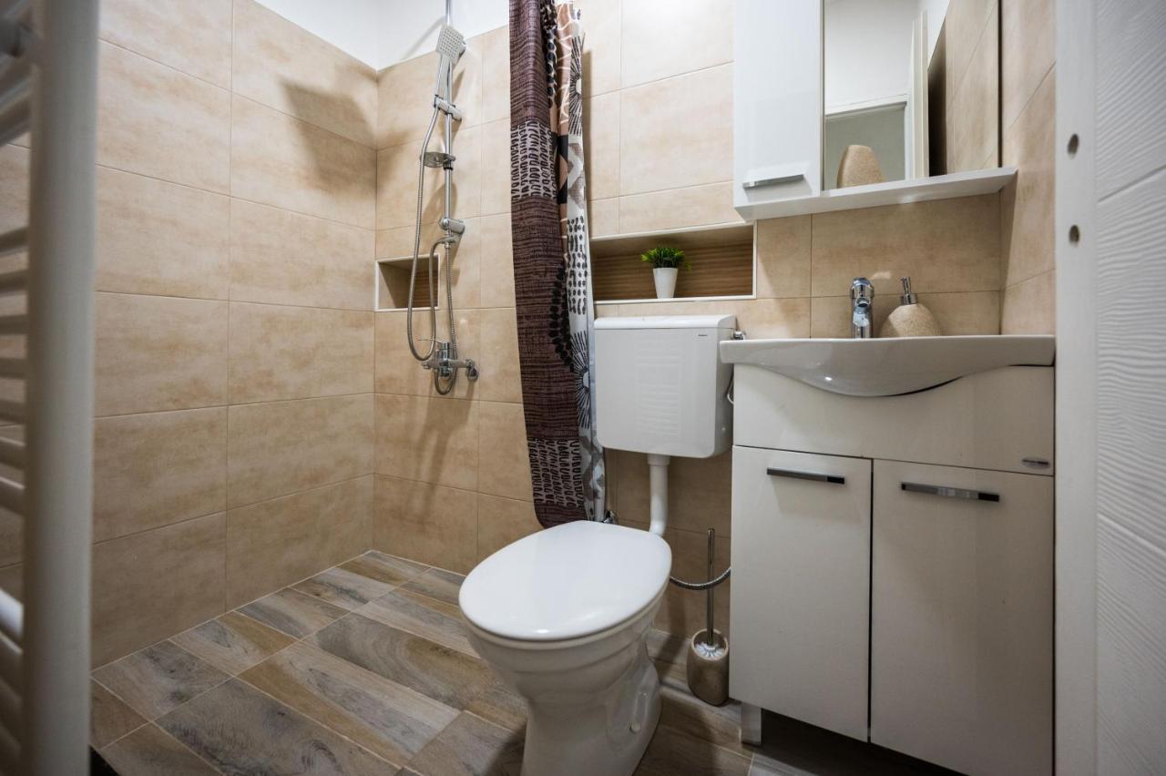 Spacious And Bright 2Bdr Apartment In The Old Town SJJ Exterior foto